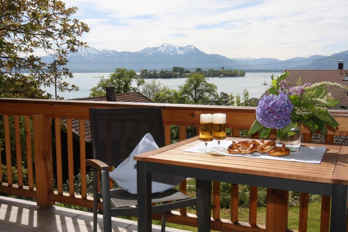 Haus Chiemsee-Blick Гщад ам Киемзее Екстериор снимка